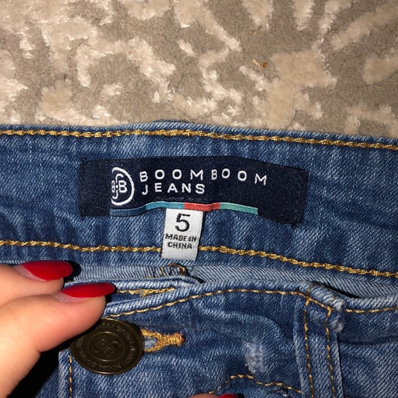 Ripped Jean Shorts Hi Rise - Picture 3 of 3